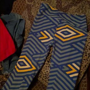 Lulu Rue knit women’s leggings